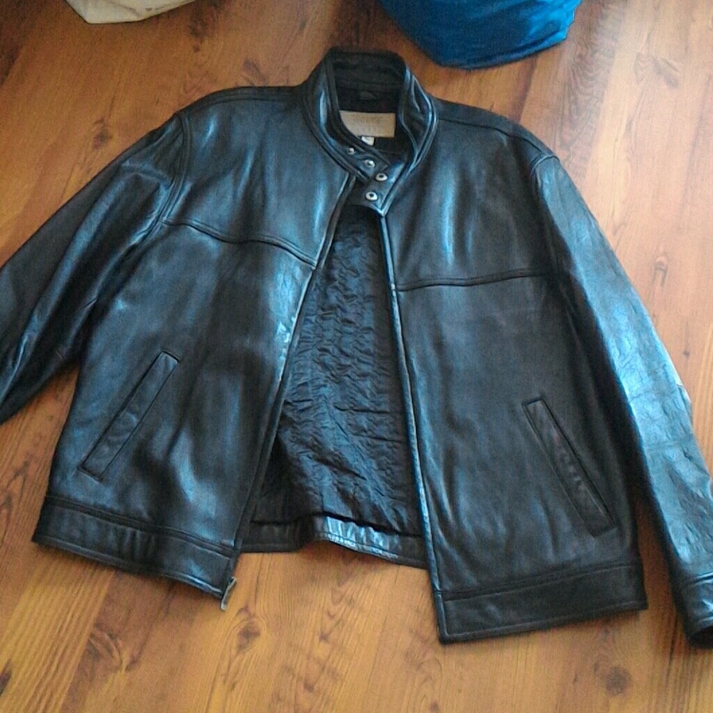Guess men leather jacket